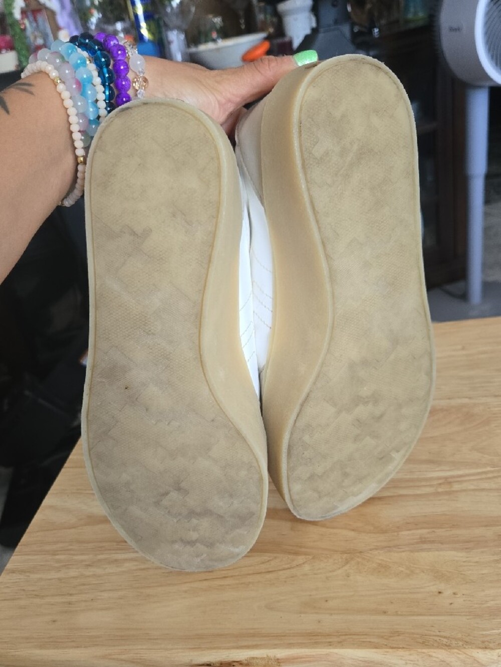 Dr. Scholl's Women's Cream and Black Platform Sneakers - Picture 9 of 9